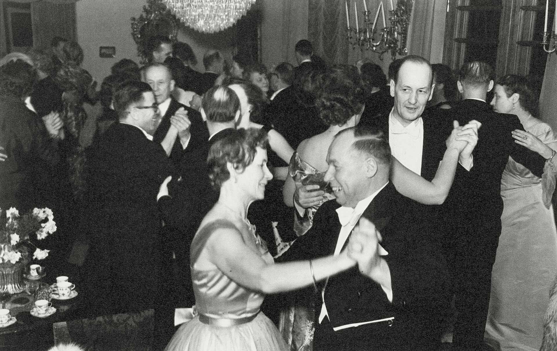 Dancing in the ballroom on Teresia Lönnström’s 60th birthday, 1955.
