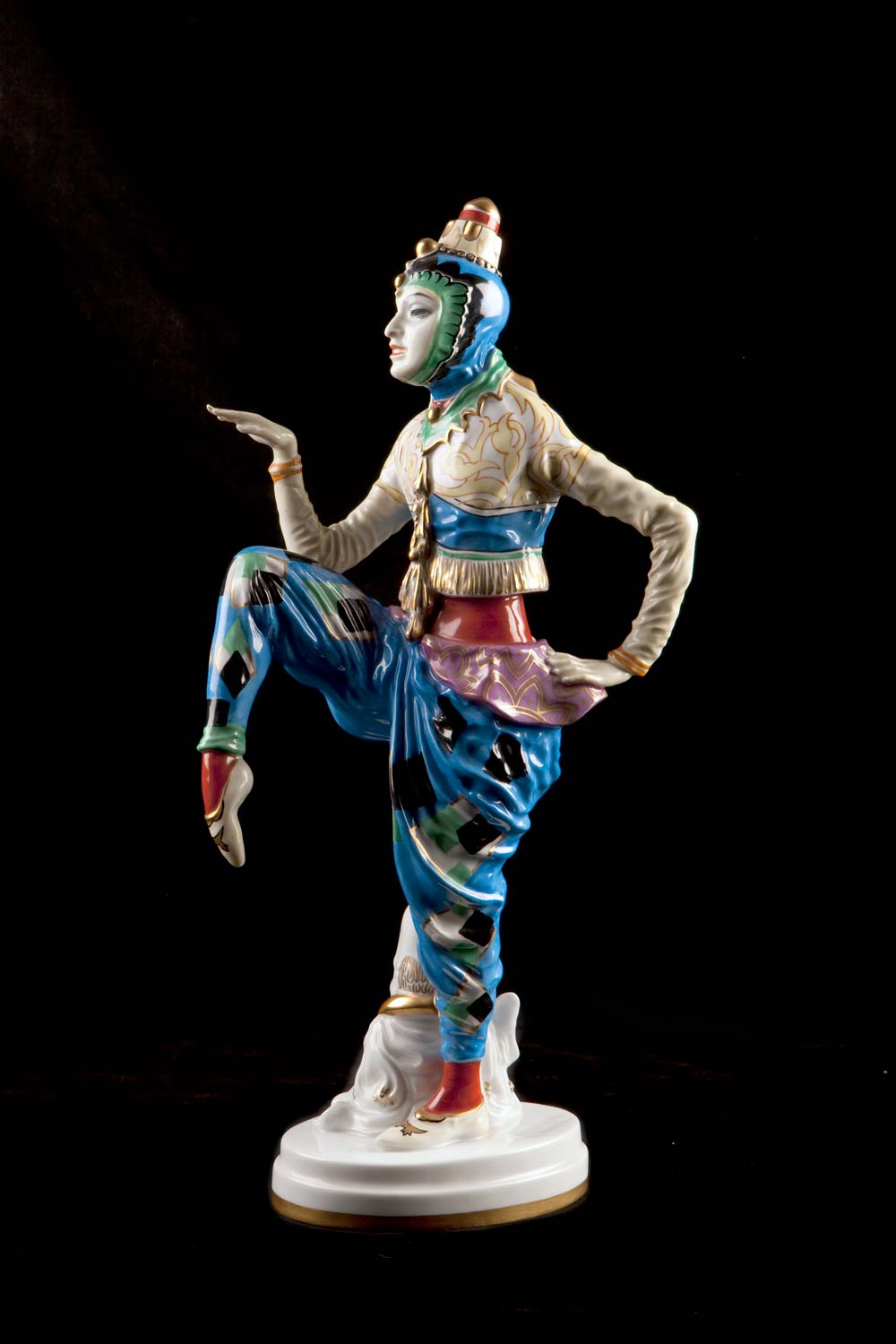 Koreanischer Tanz, porslinsfigurin från 1920-talet. Foto: Saara Salmi